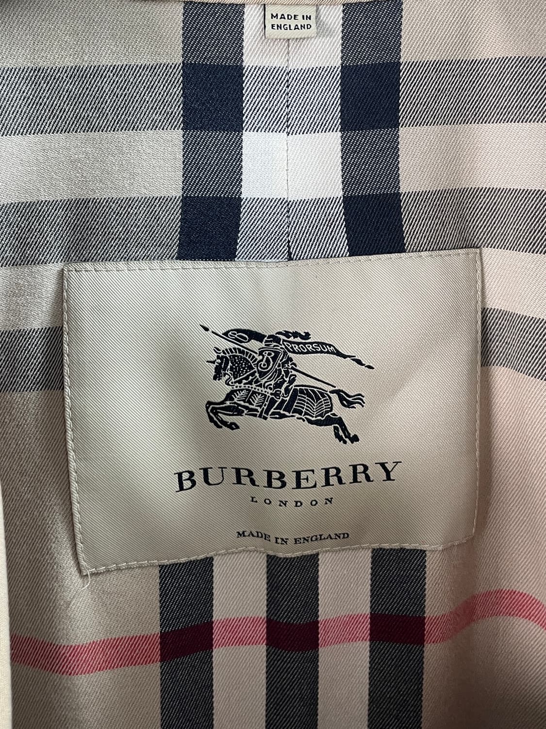 버버리 베이지 싱글 숏 맥코트 (on.501) 상품이미지6