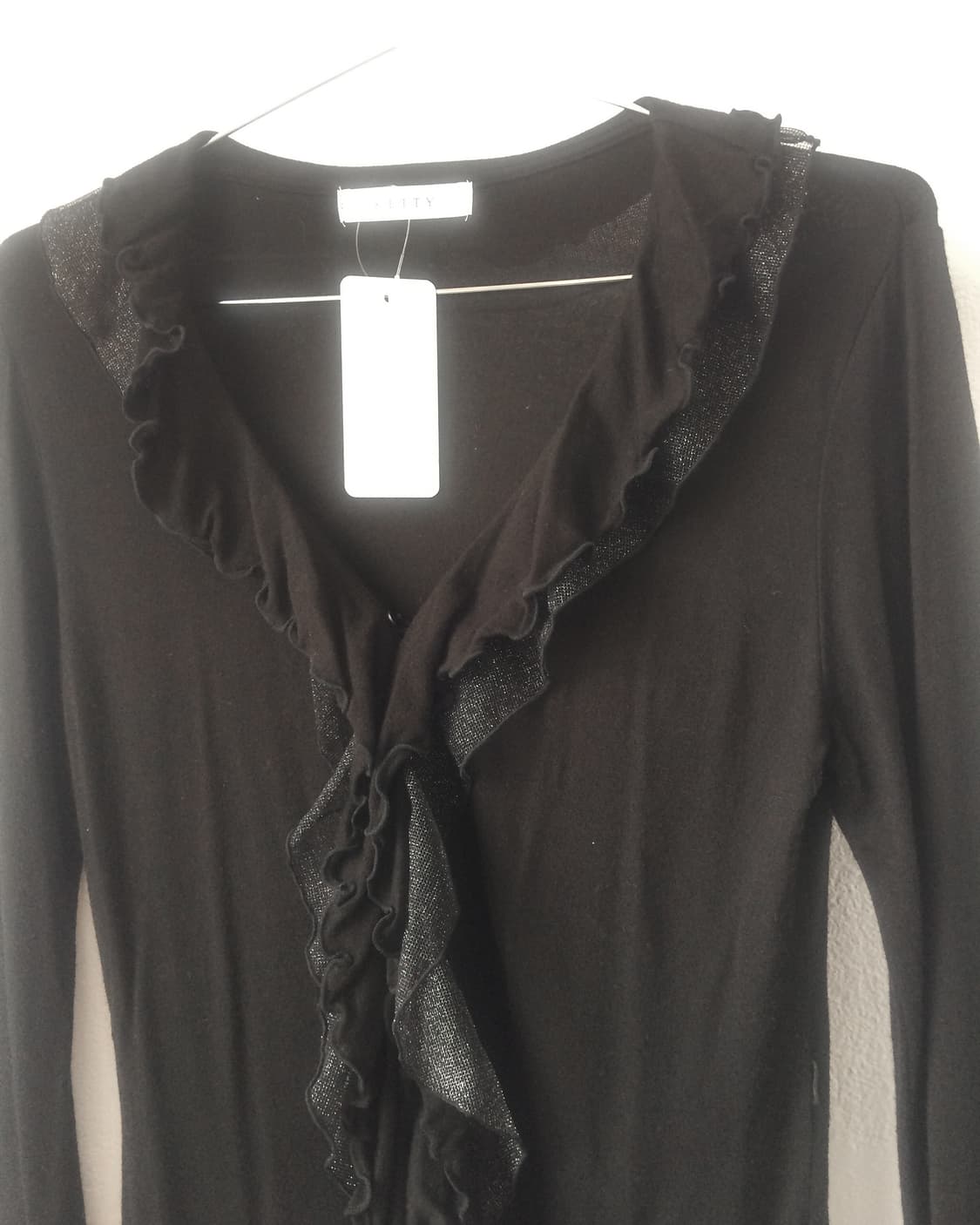 Ruffle point cardigan 상품이미지4
