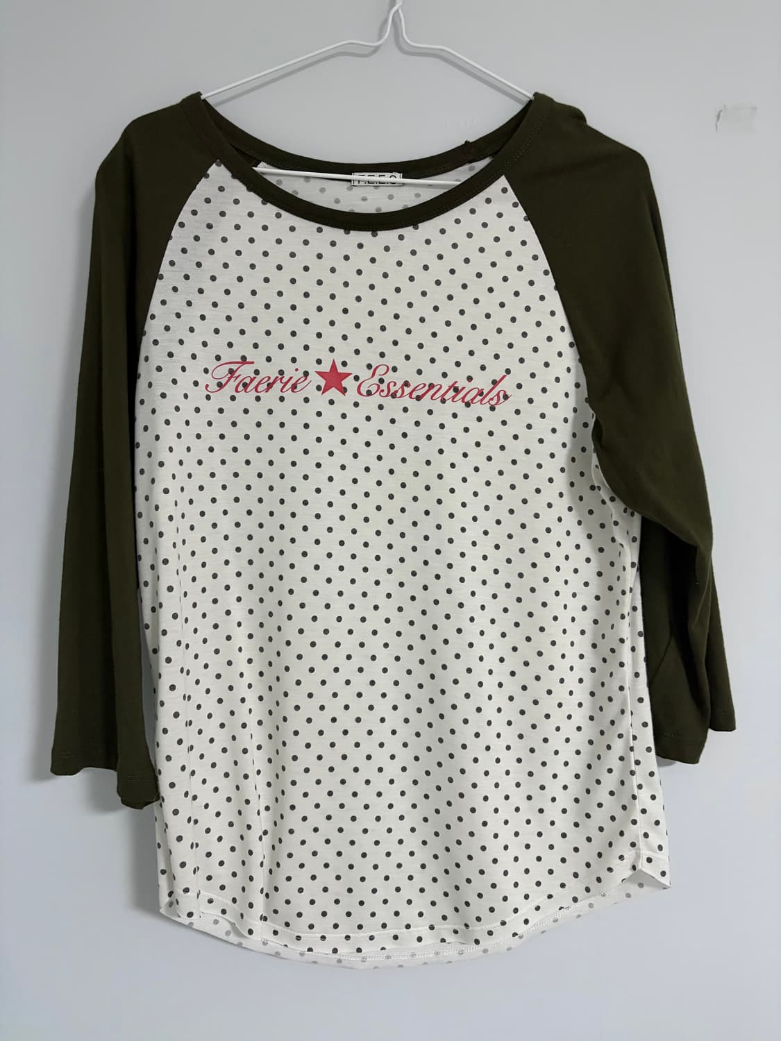샵페어리 도트 래글런 슬리브 탑 카키 상품이미지2