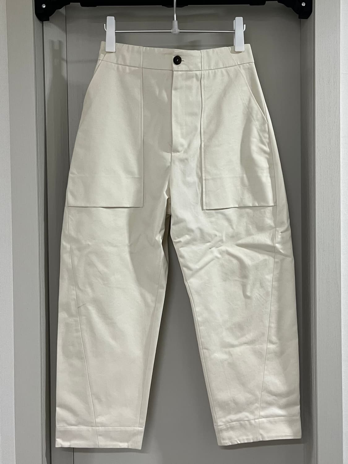 스튜디오니콜슨 화이트 팬츠 상품이미지1