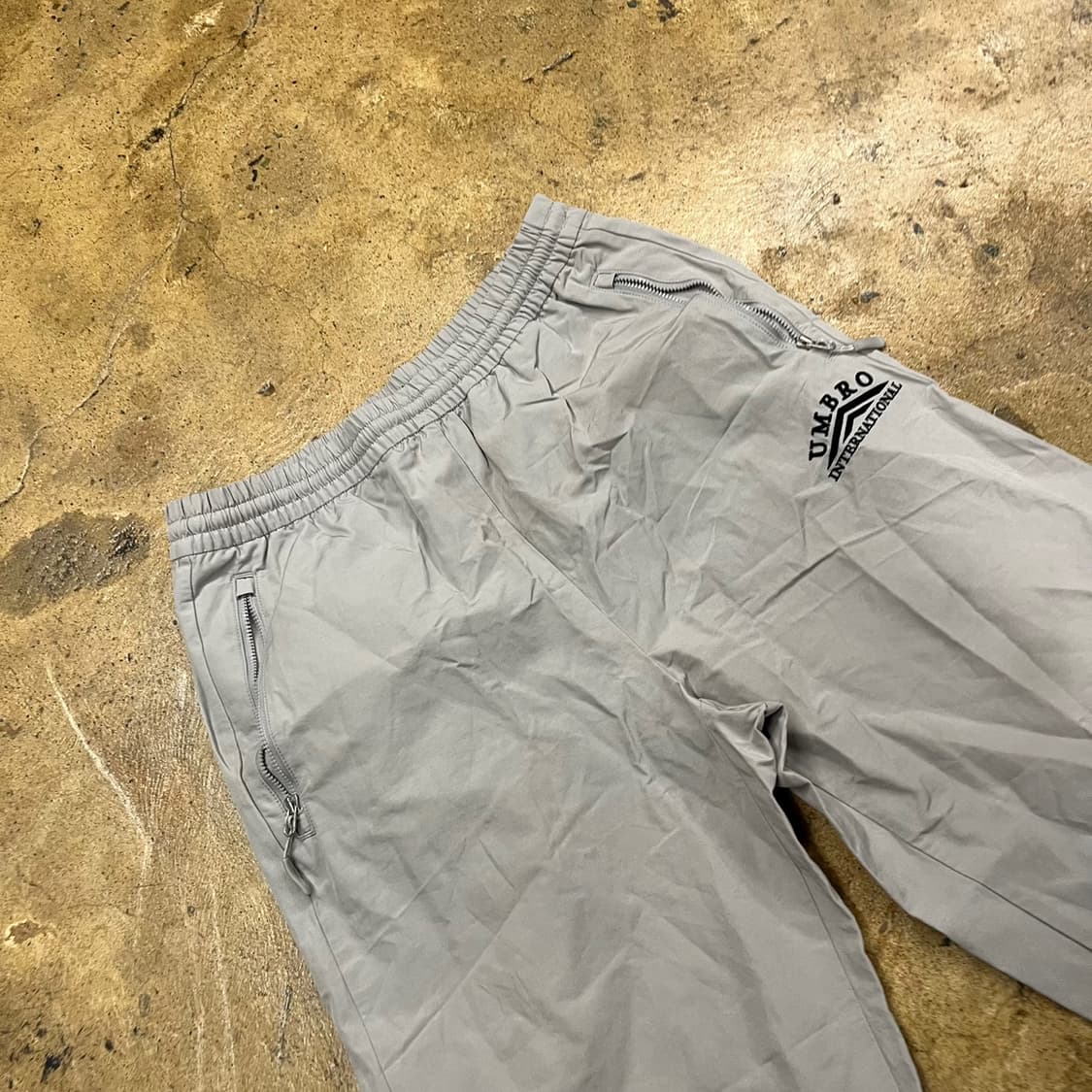 [정품/75] 엄브로 인터내셔널 트레이닝 바지 그레이 b19 상품이미지1