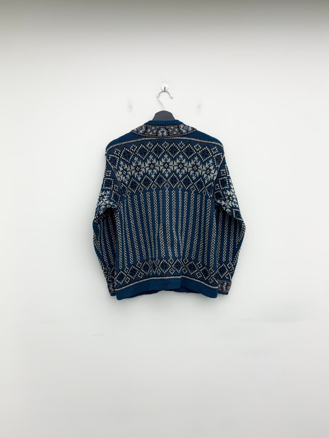 노드 스트릭 노르딕 패턴 버클 스웨터 상품이미지6