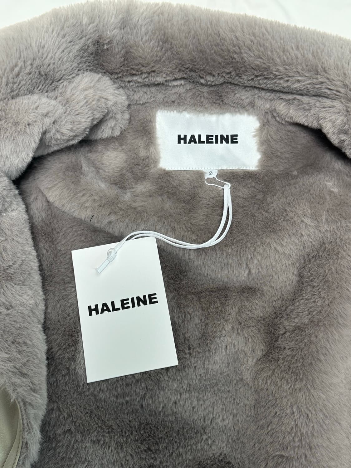 알렌느 / 벨루어 폭스 퍼 트러커 자켓 (크림 베이지) / 2 상품이미지4