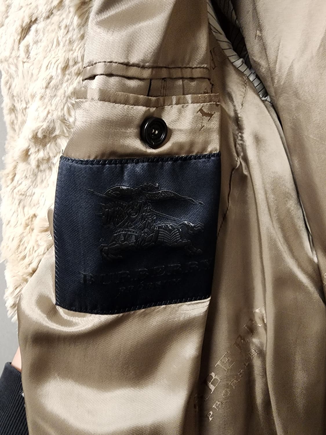 버버리 프로섬 10fw 밀리터리 퍼 코트 48 사이즈 상품이미지3