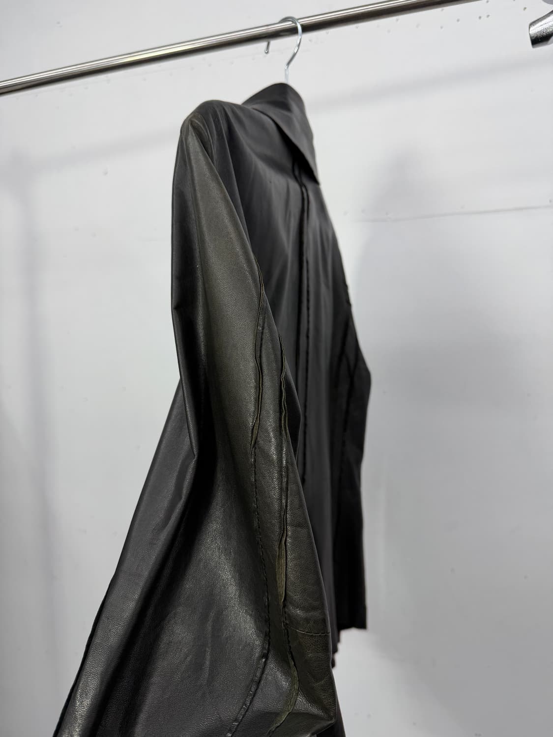 00s paulsmith Cut-Off Lambskin High-Neck 상품이미지10