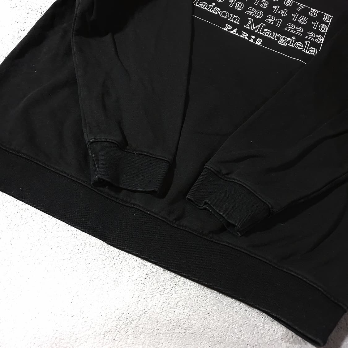 메종마르지엘라 넘버링 빅로고 맨투맨 50 상품이미지3