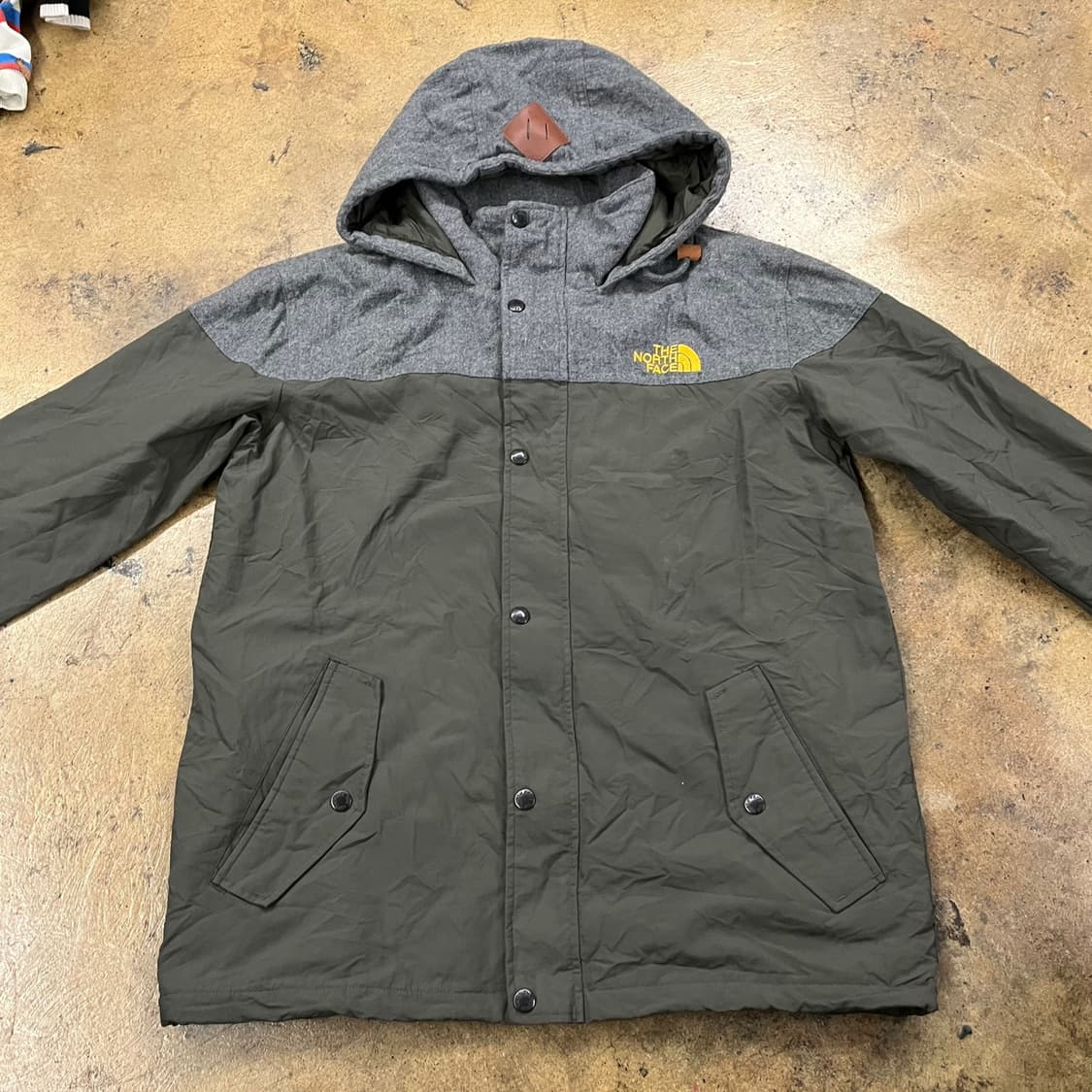 [정품/105] 노스페이스 후드 야상 바람막이 자켓 카키 회색 b15 상품이미지3