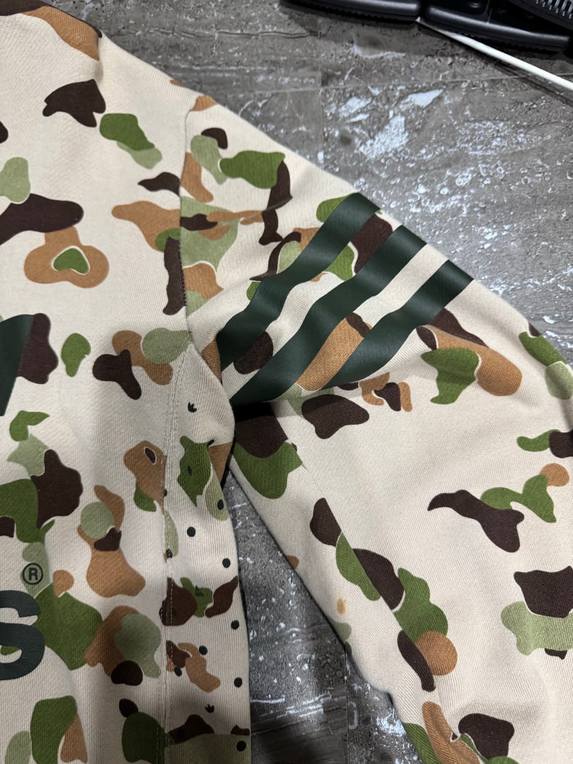 아디다스 밀리터리 맨투맨 상품이미지2