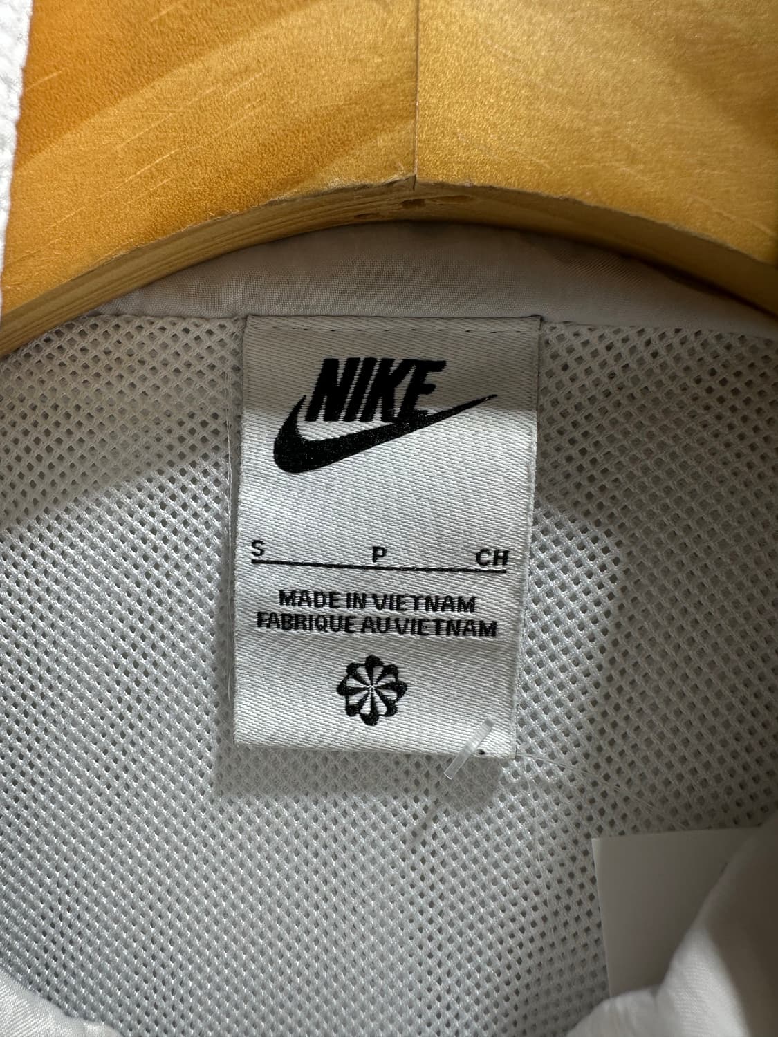 S 나이키 자수로고 화이트 바람막이 상품이미지4