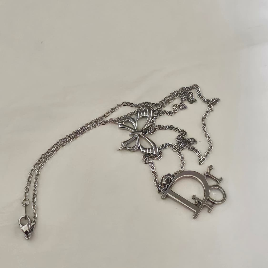 디올 오블리크 버터플라이 빈티지 업사이클링 목걸이 상품이미지2