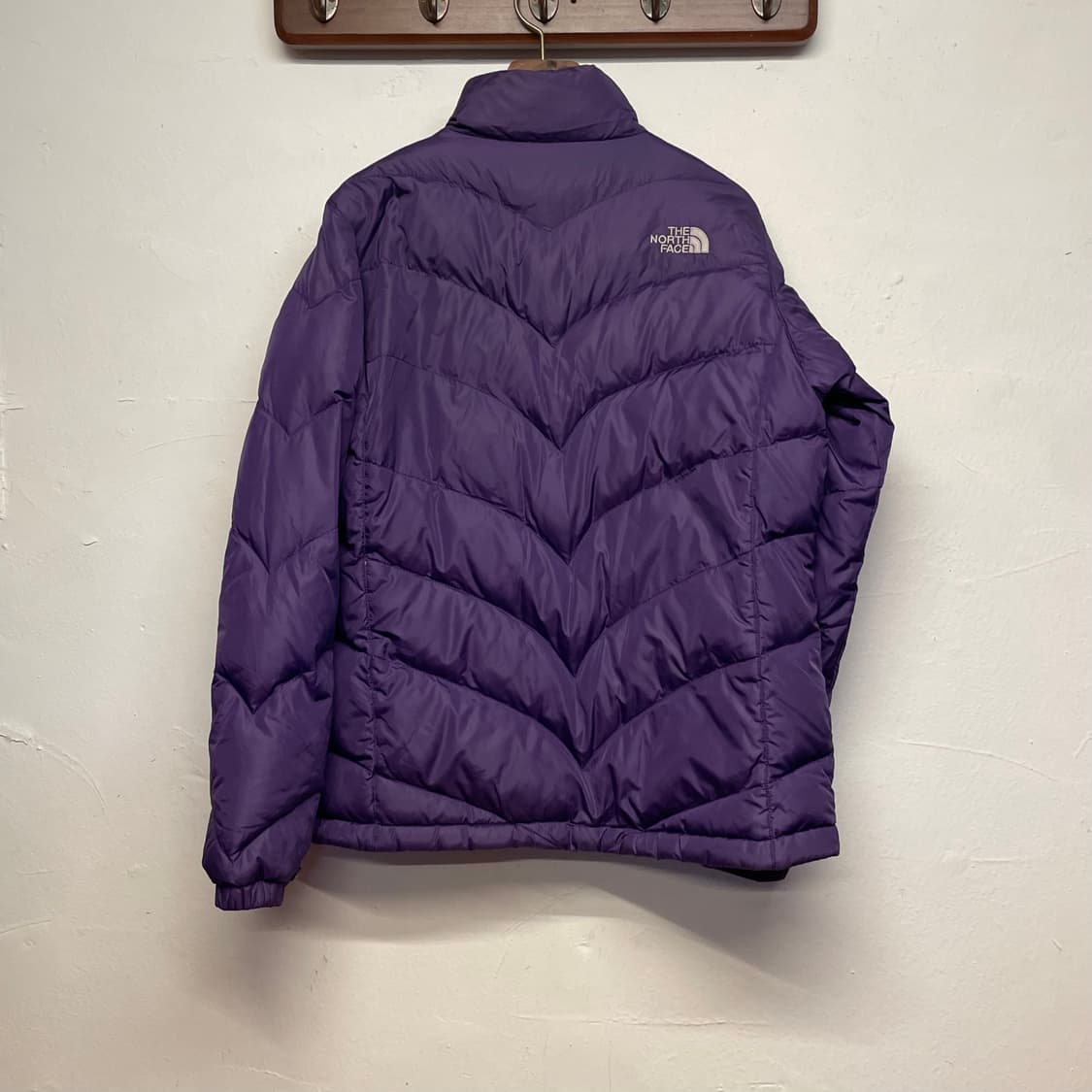 노스페이스 (우먼) 600필 V 라인 구스다운 패딩 자켓    상품이미지5