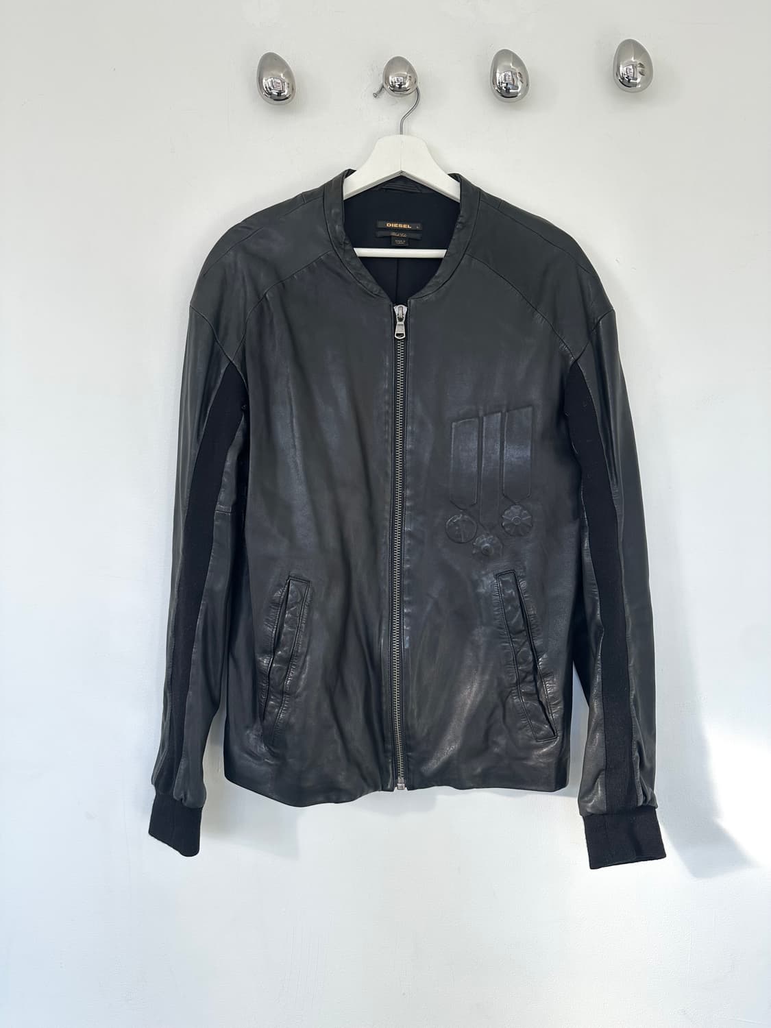 디젤 블랙골드 메달 엠보싱 램스킨 레더 자켓 상품이미지2