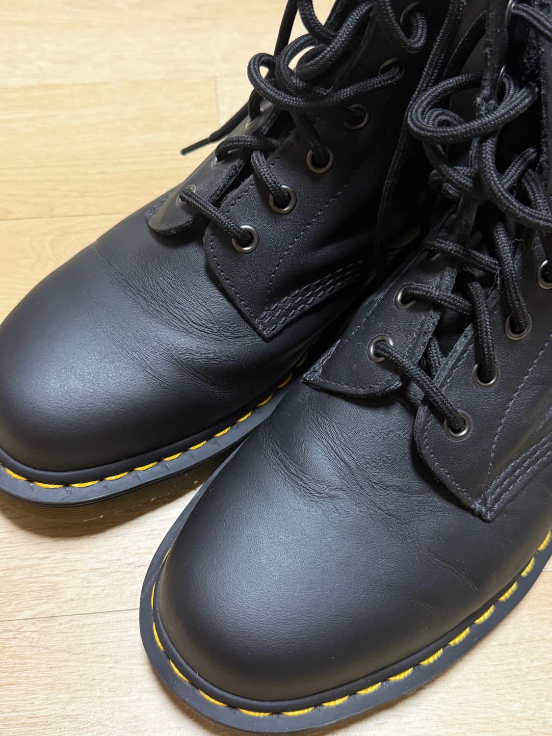 Dr.Martens 닥터마틴 11822 8홀 워커 부츠 상품이미지6