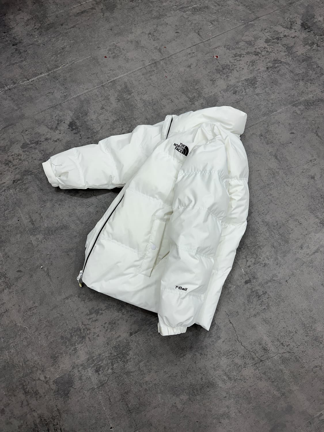 노스페이스 화이트 패딩 상품이미지7