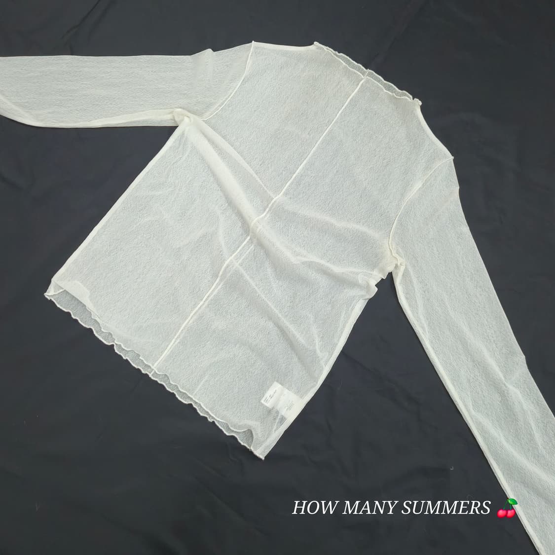 ​Y2K 무드 화이트 메쉬 탑 여리여리한 핏 시스루 레이어드 긴팔 상품이미지3