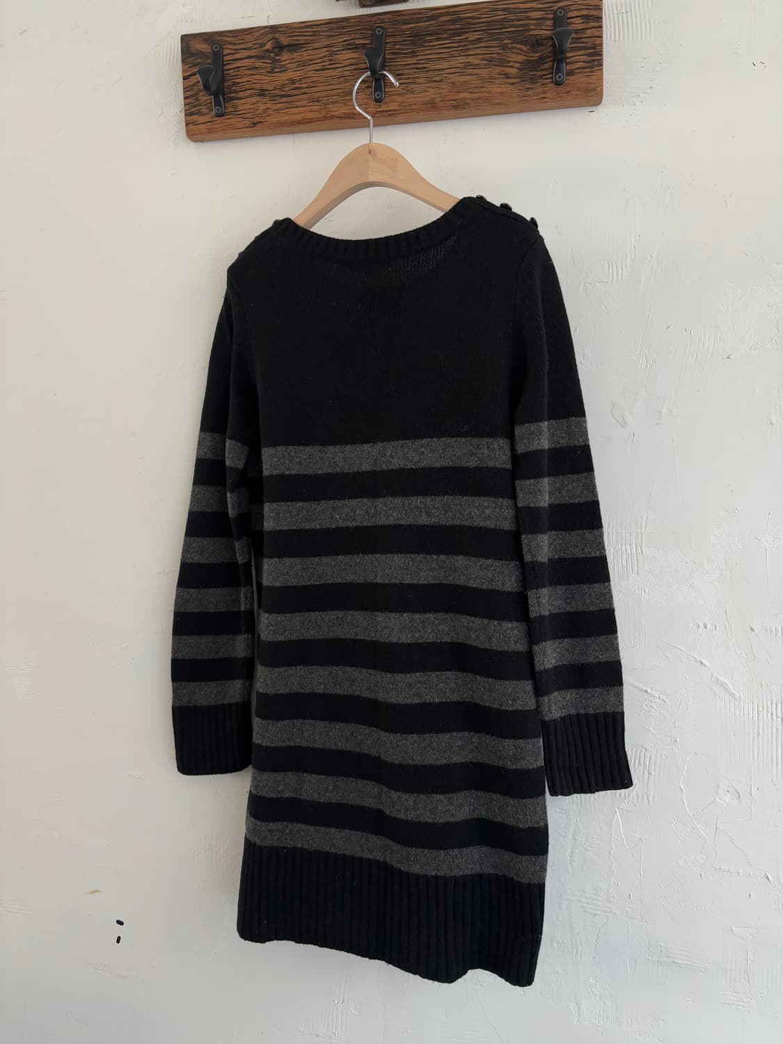 Burberry  버버리 블루라벨 블랙·차콜 스트라이프 니트 원피스 상품이미지8