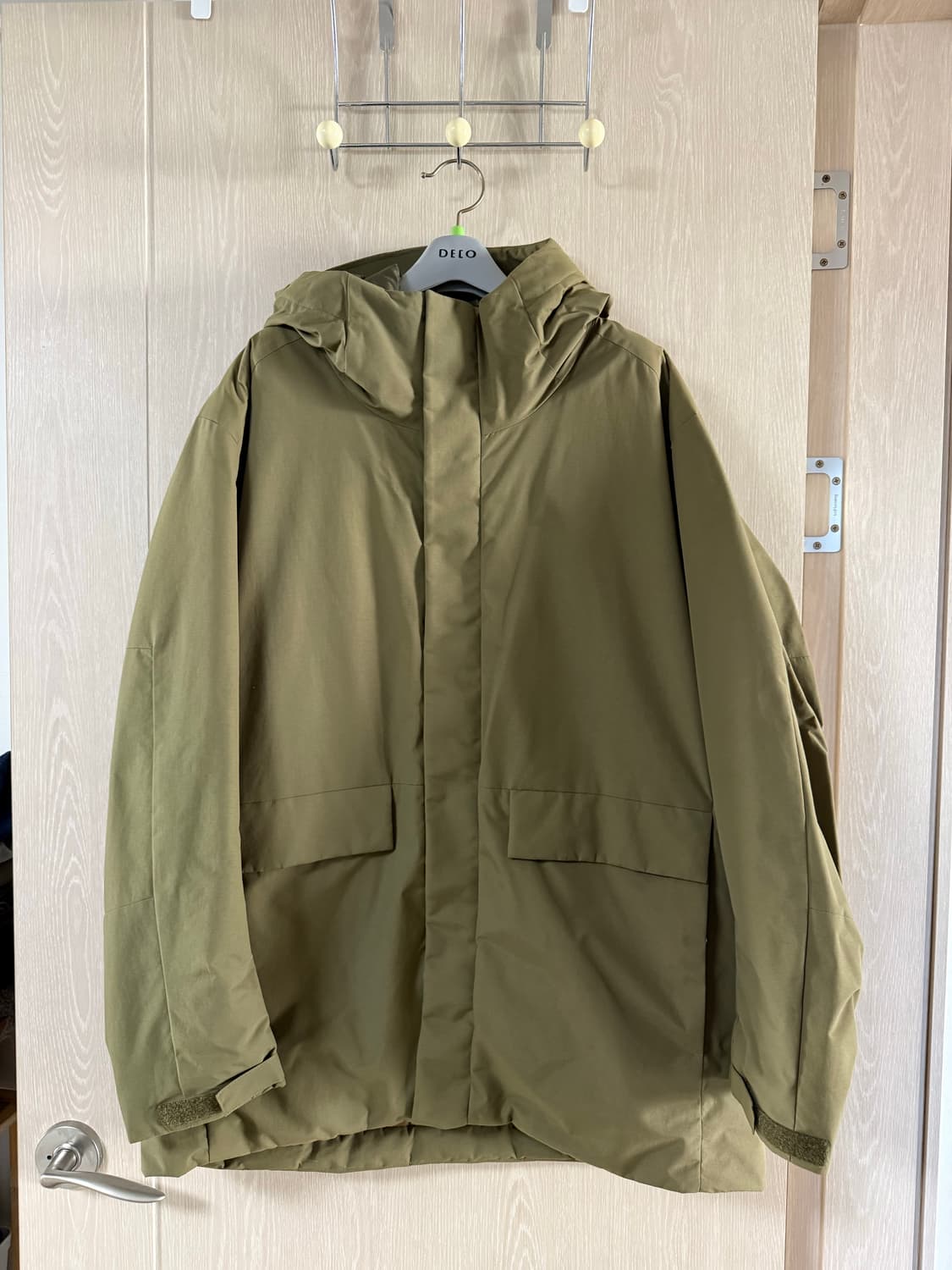 유니클로 심리스 다운파카 올리브 XXL 상품이미지1