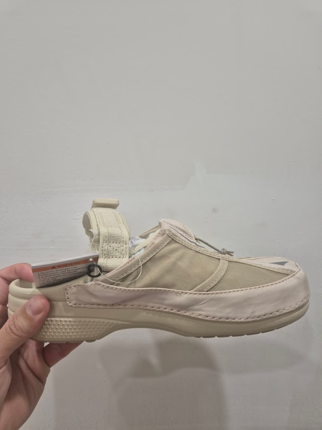 [새상품/260] 크록스 클래식 에너지 러닝 베스트 클로그 뉴트럴 상품이미지3