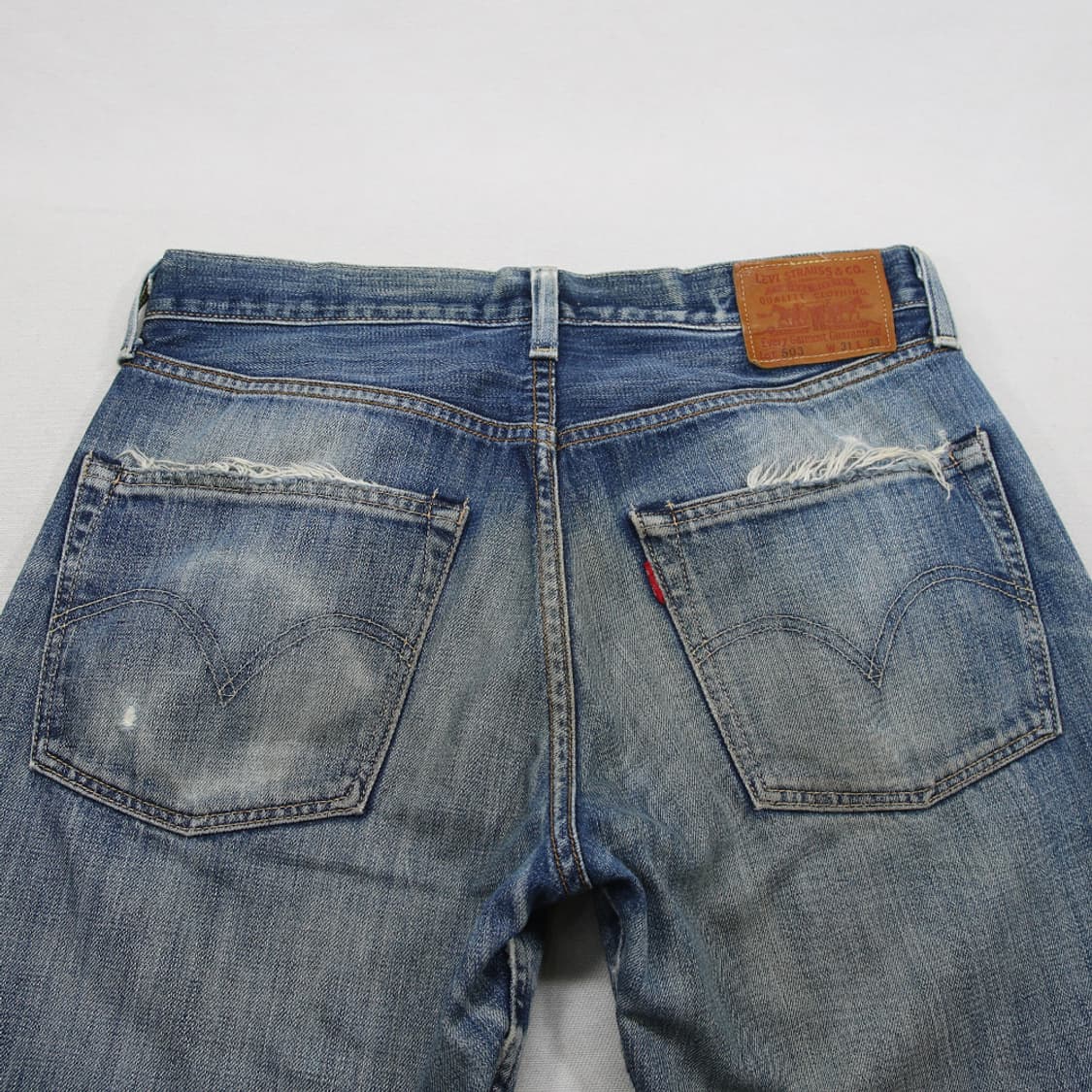 (착용컷) 리바이스 503 셀비지 진 (남성용 31) 상품이미지8