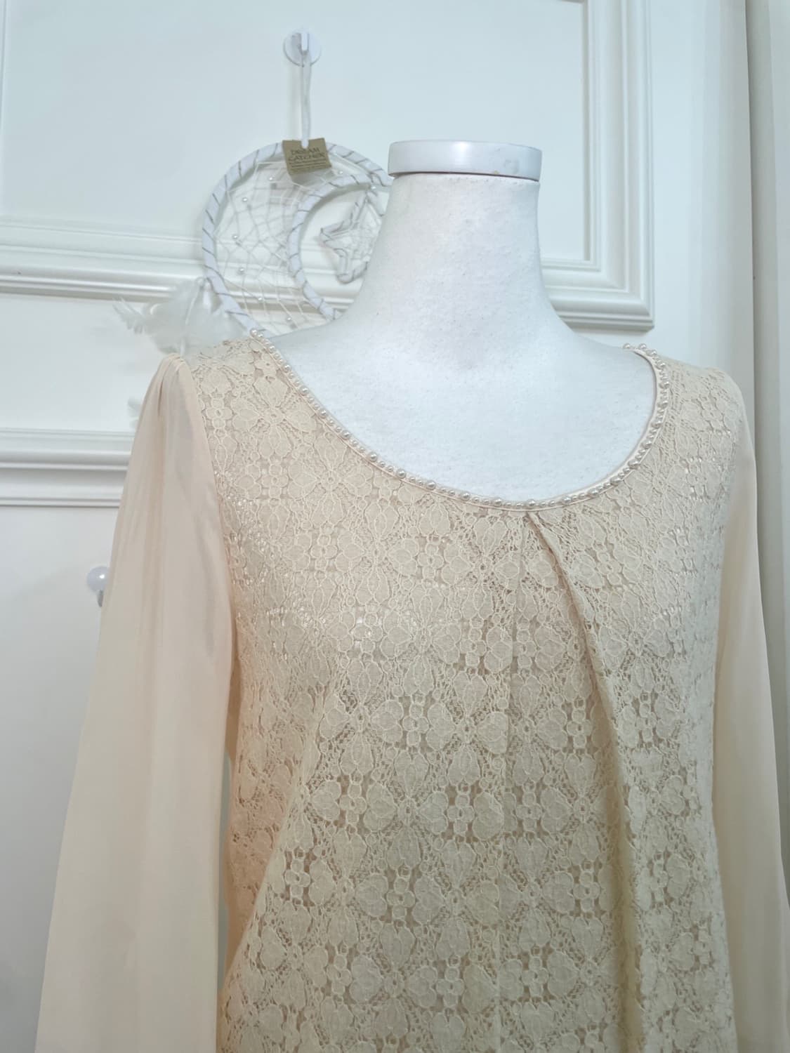 coral lace pearl point blouse(size-38) 상품이미지6