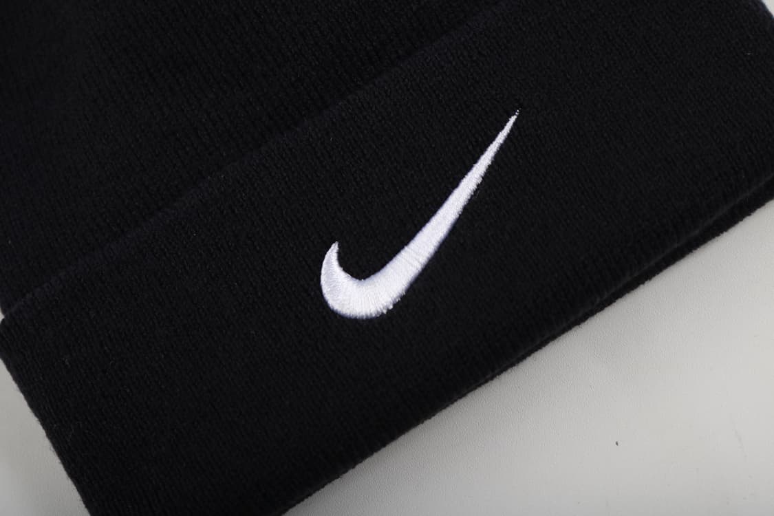 나이키 올드스쿨 스우시 비니 상품이미지2