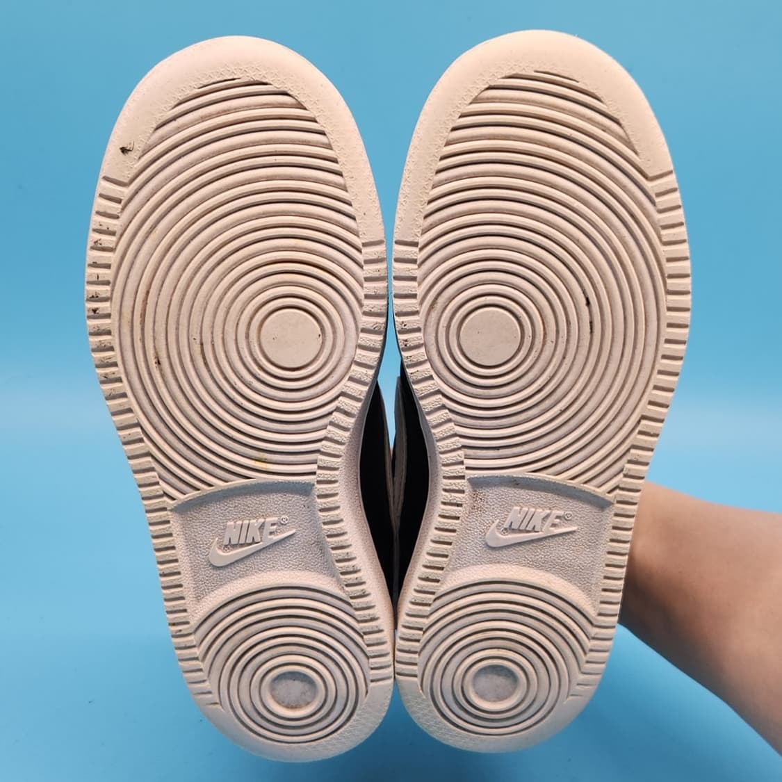 ooo 나이키 코트비전로우 여성스니커즈225 상품이미지3