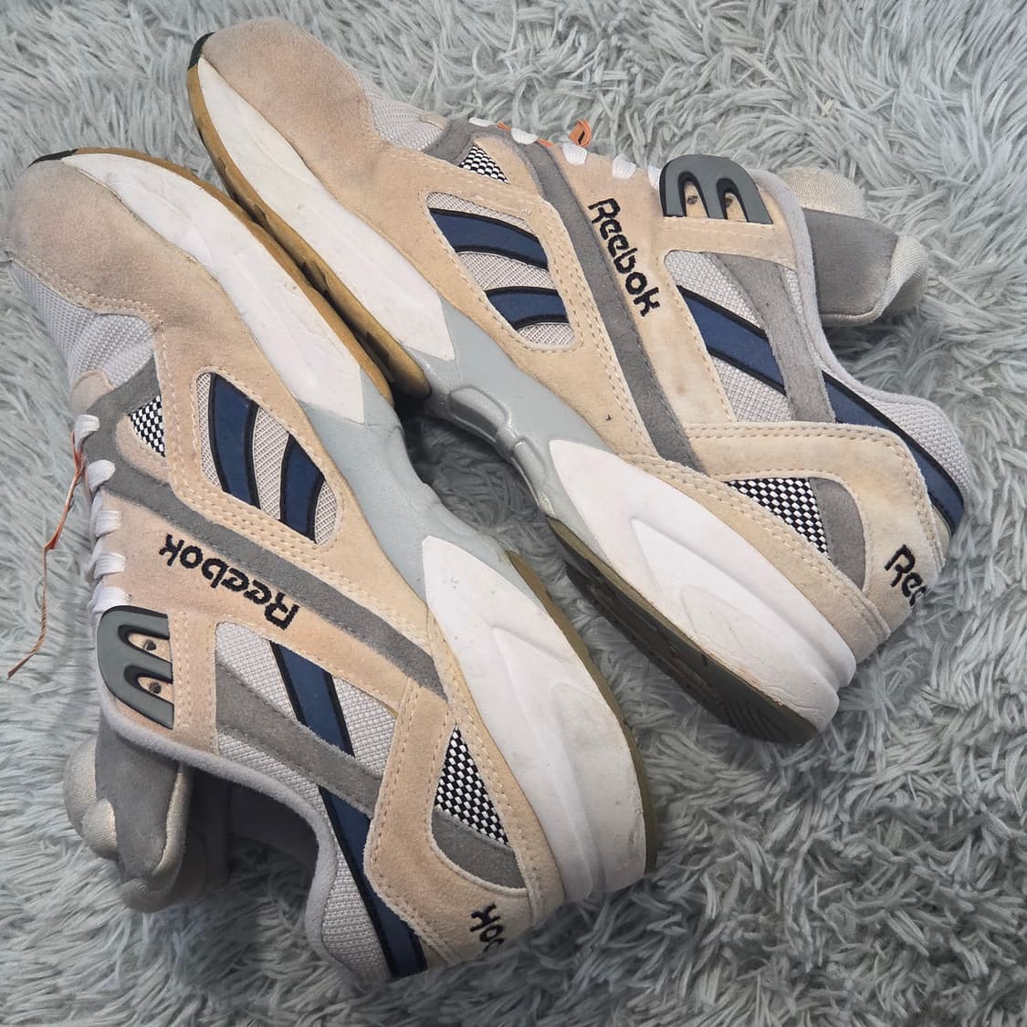 7a-14:리복 아즈트렉 96 그레이 네이비 250mm-세탁완료 상품이미지8