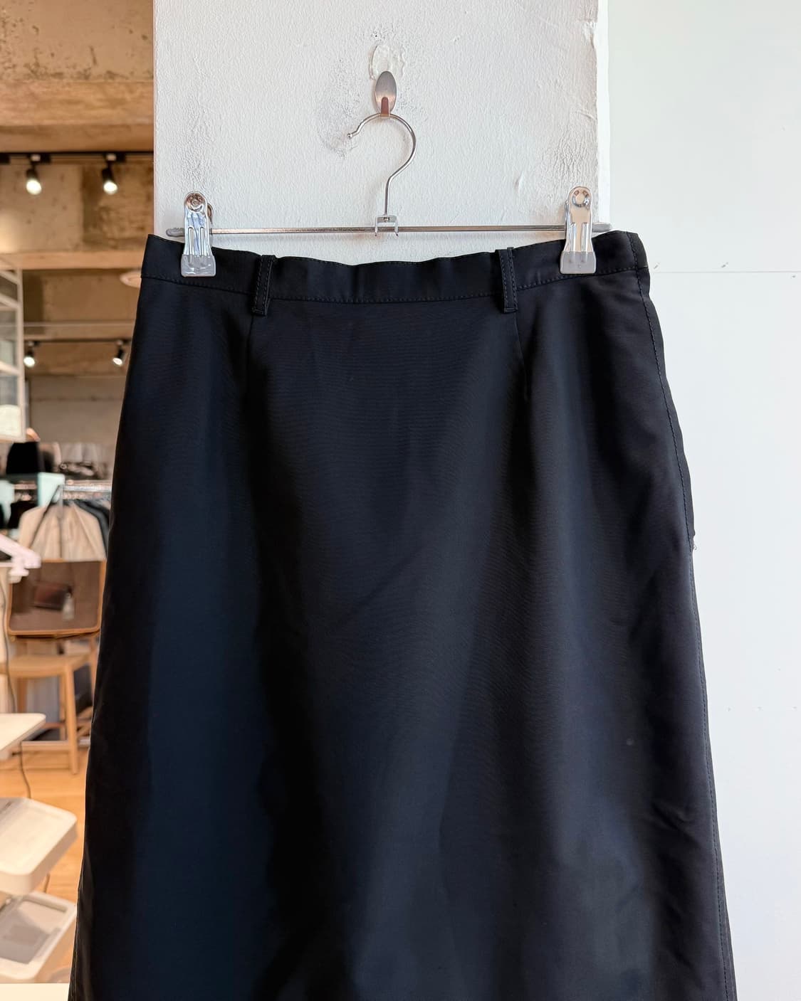 프라다 블랙 폴리에스테르 미디스커트 상품이미지3
