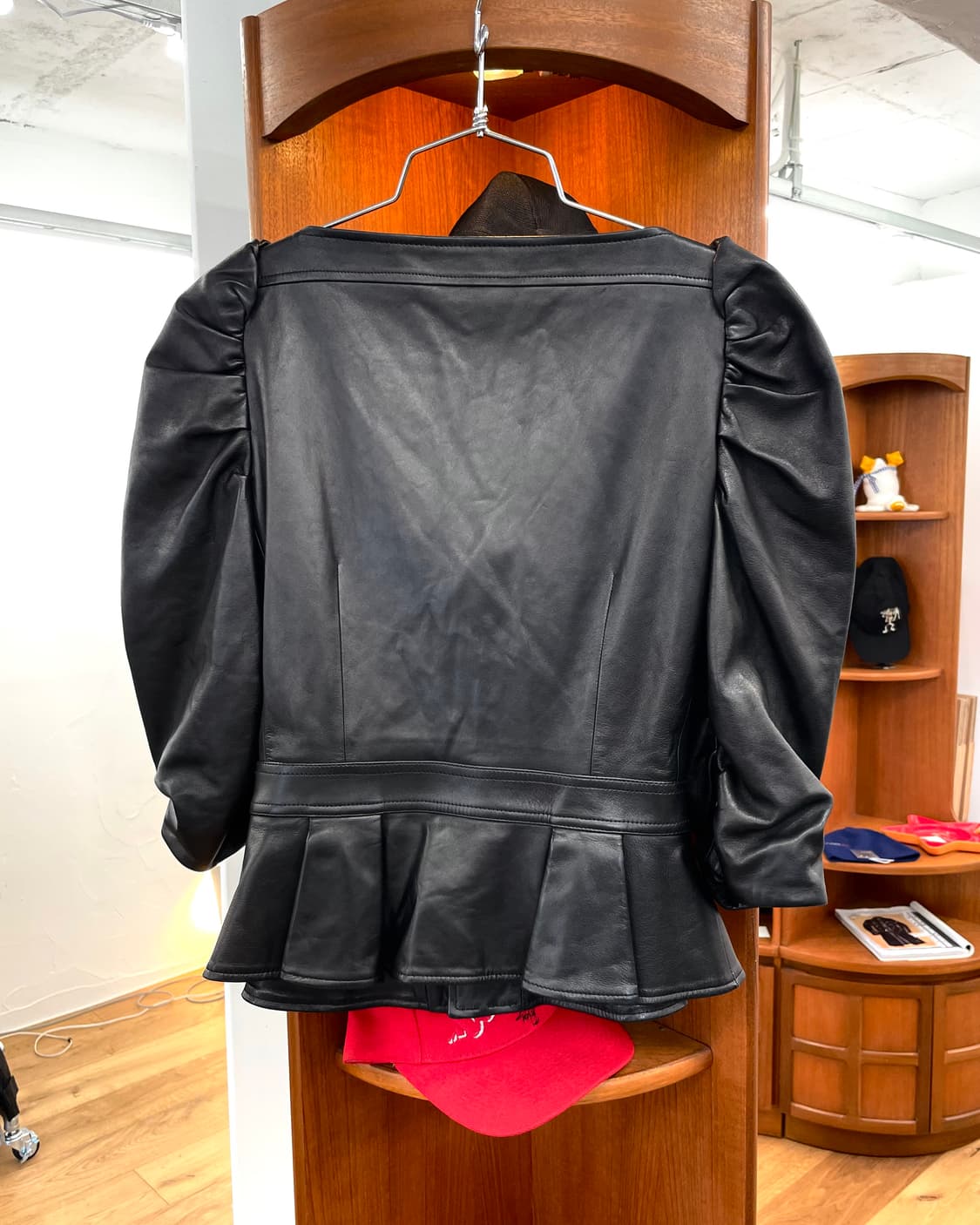 [40] 알렉산더맨퀸 2016FW 레더 퍼프 자켓 상품이미지4