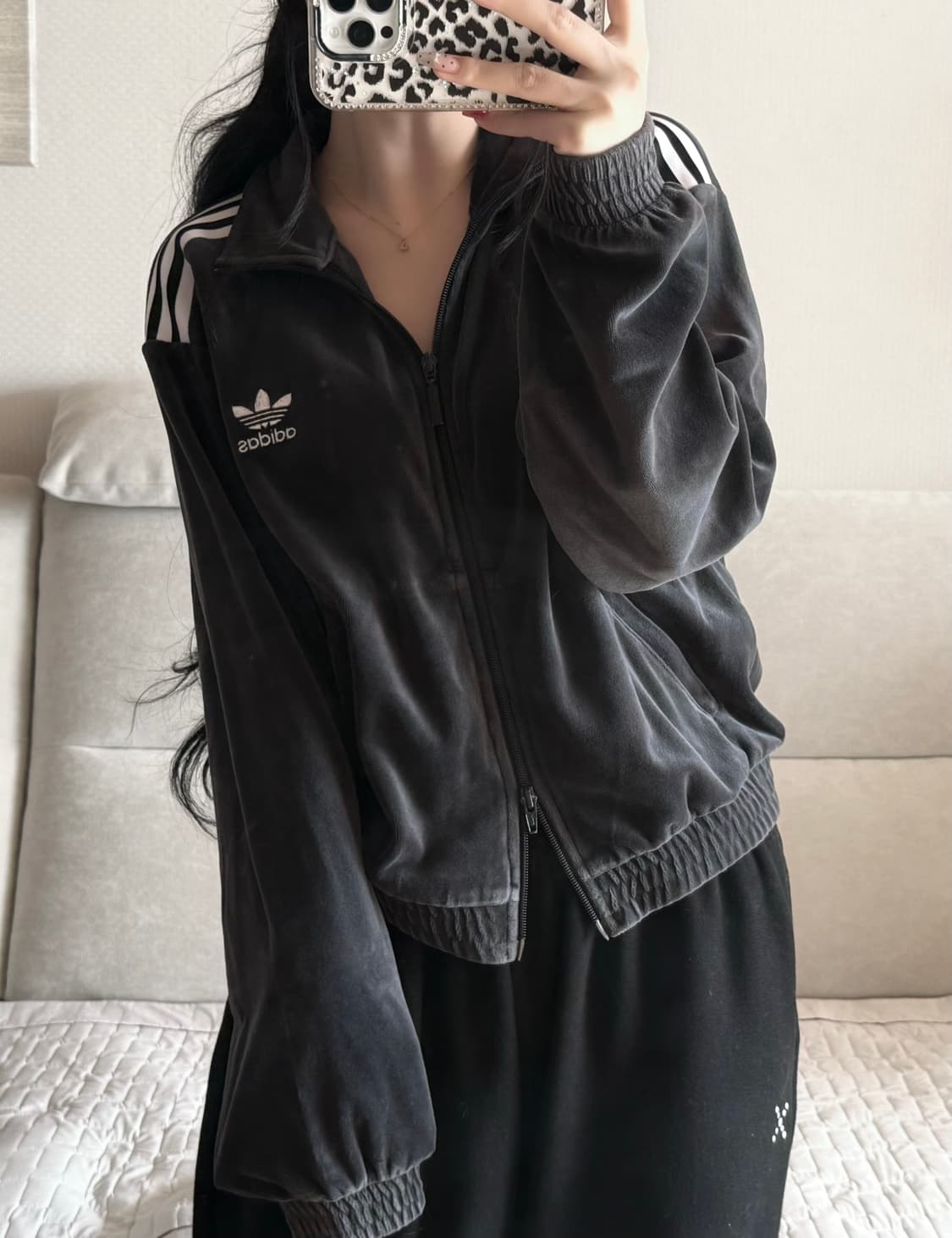 아디다스 벨벳 투웨이 블랙 져지 상품이미지1