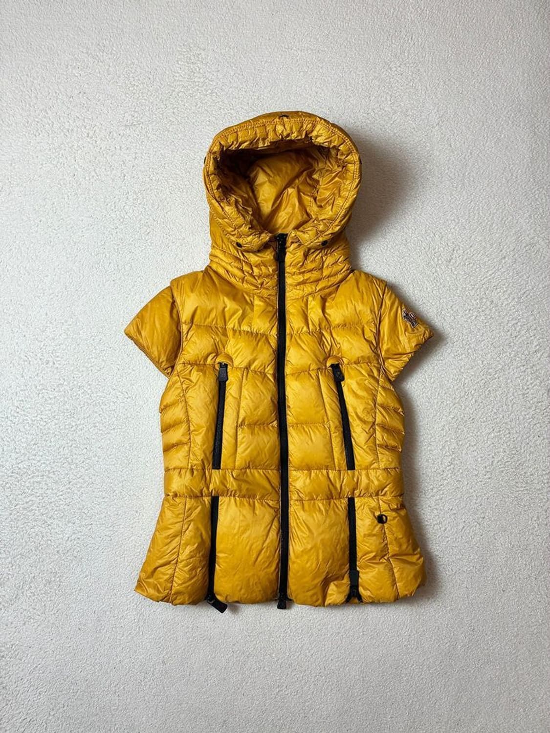 몽클레어 00's 그레노블 퍼티그 덕다운 패딩 베스트 PN7581 상품이미지1