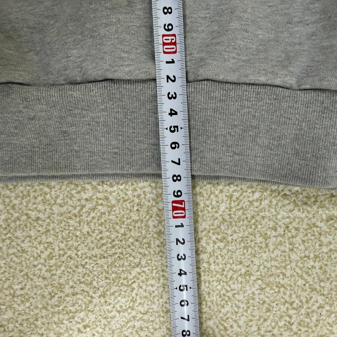 [실측확인] 네모패치로고 그레이 맨투맨 0102T1 상품이미지5