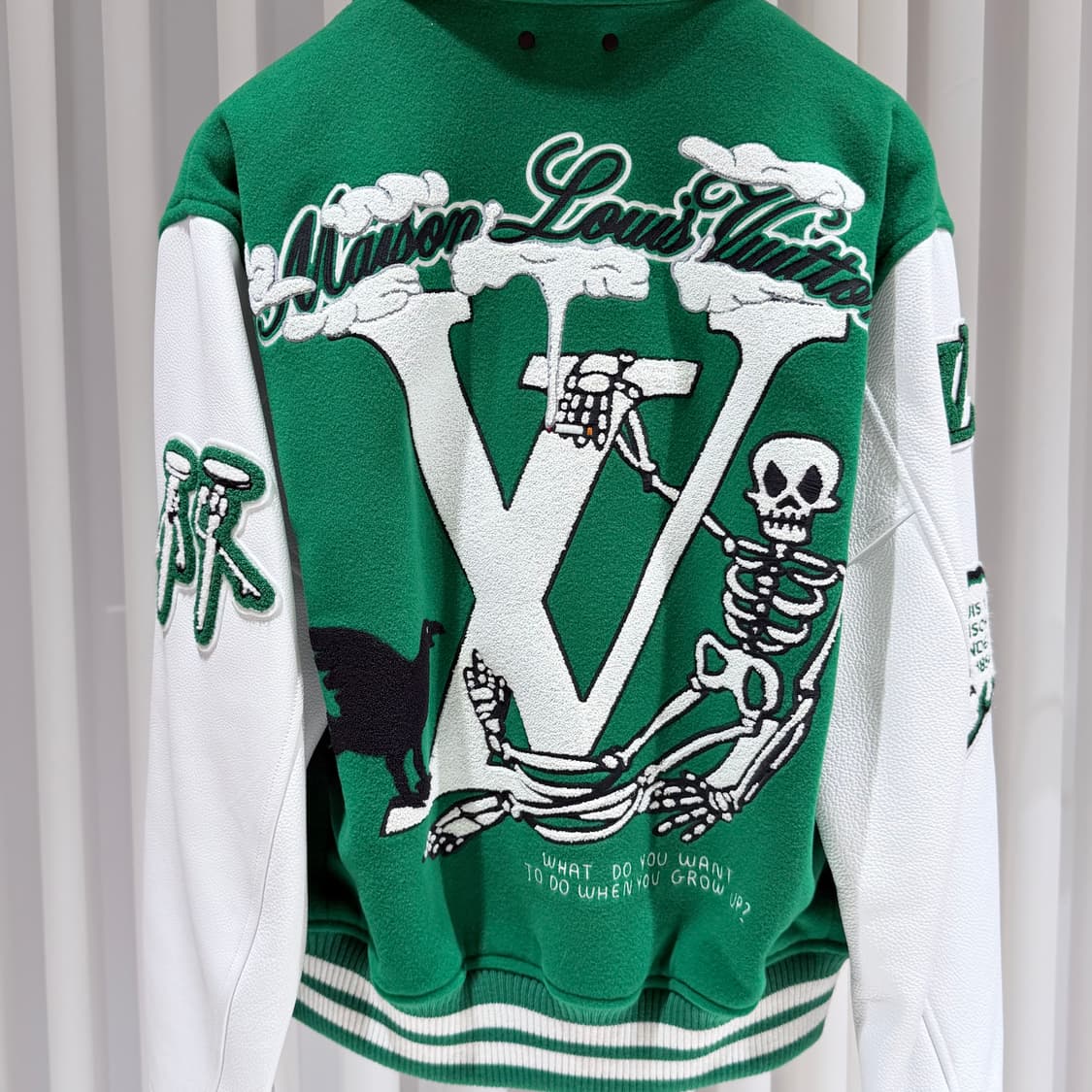 (S+ / 46) / 루이비통 레더 자수 그린 바시티 자켓 상품이미지6