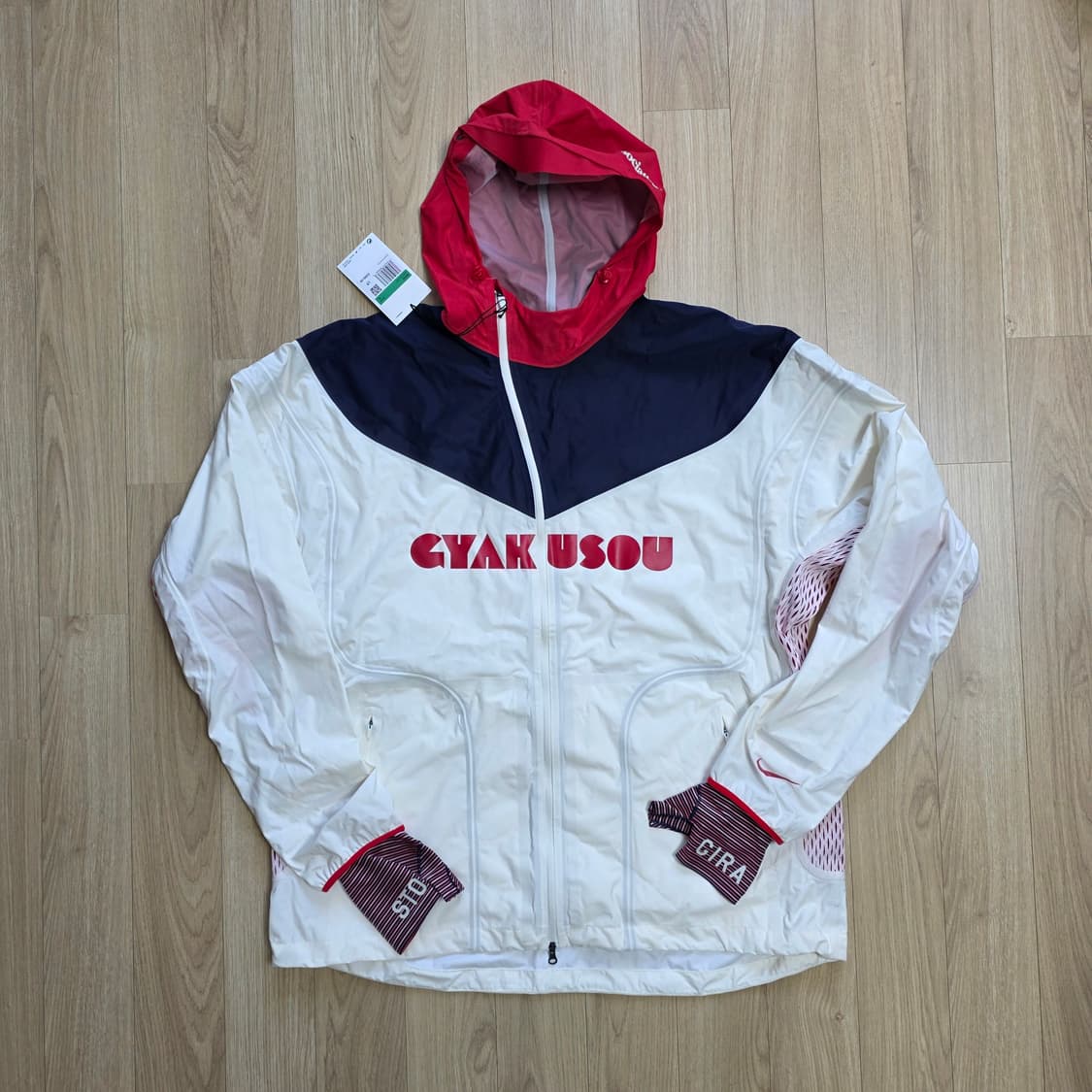 나이키 x 갸쿠소우 러닝 자켓 상품이미지5