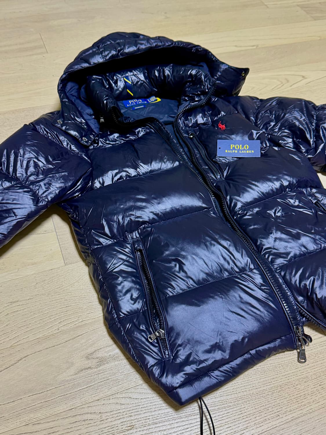 폴로 랄프로렌 유광 독다운패딩 상품이미지1