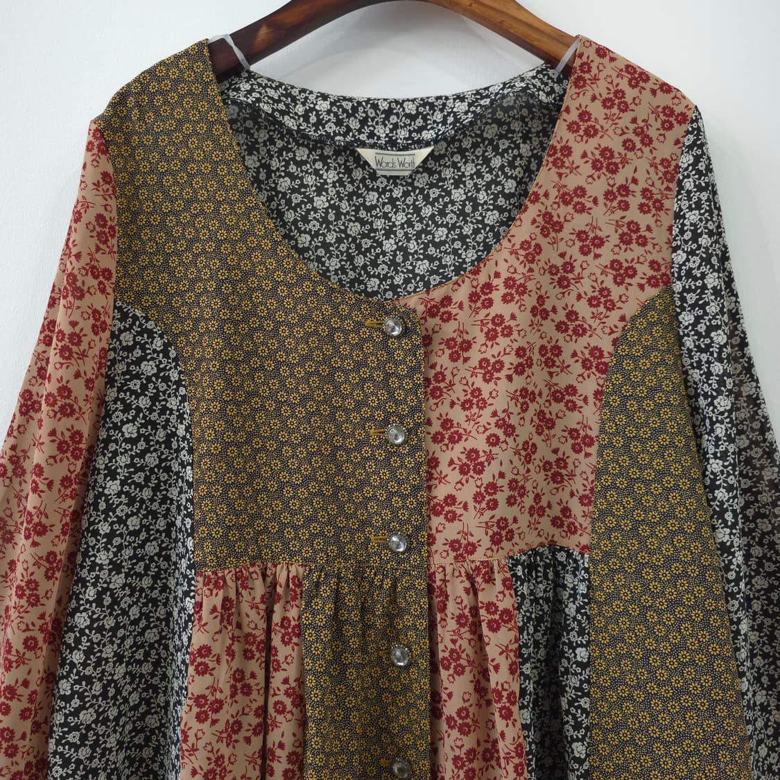 빈티지 믹스 플로럴 패치워크 블라우스 상품이미지3