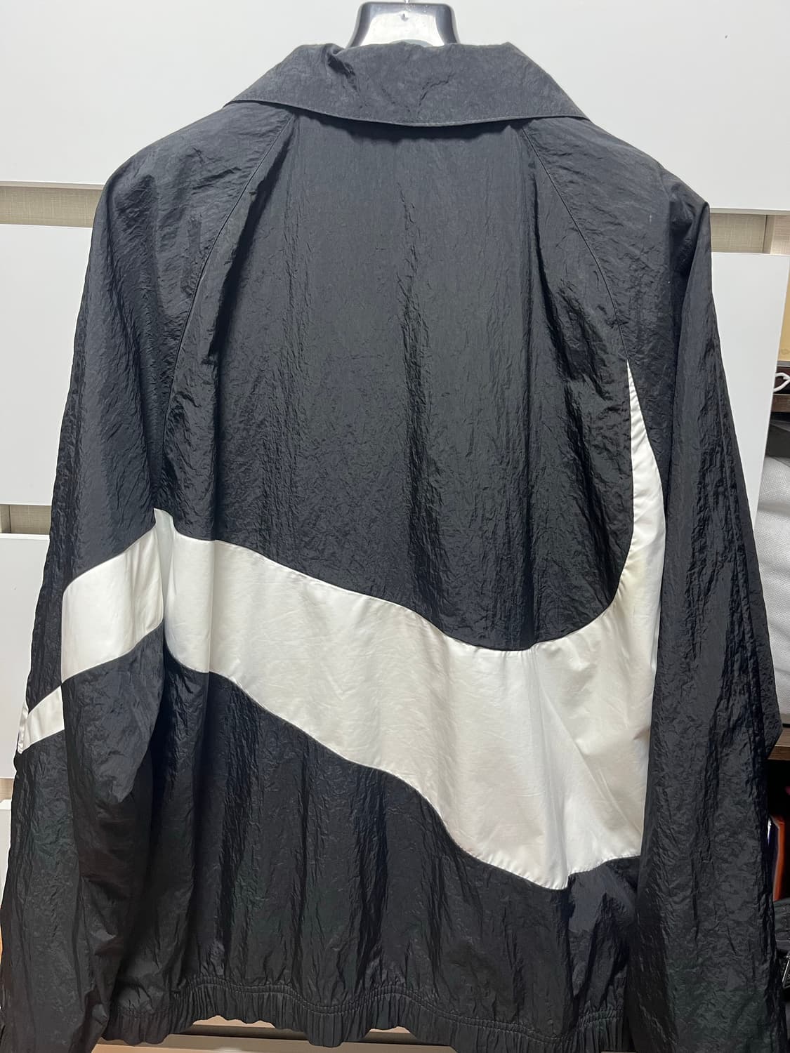 나이키 빅스우시 바람막이 M~L 상품이미지4