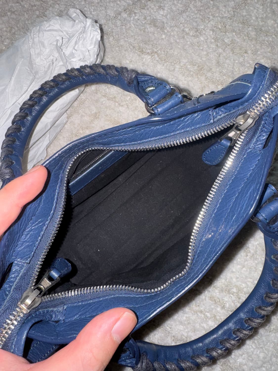 발렌시아가 클래식 시티 모터백 스몰 네이비 은장 상품이미지7