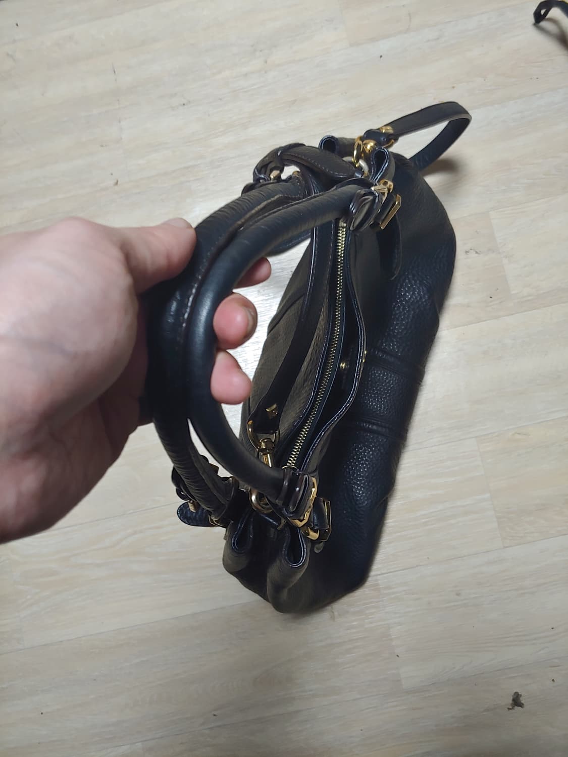 mcm 네츄럴레더 호보백 라지 상품이미지10