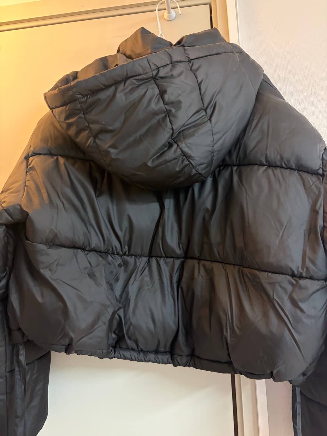 론론 후디 숏 패딩 판매 상품이미지4