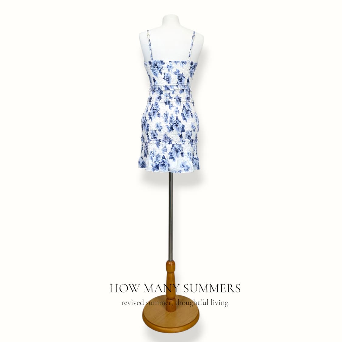 아베크롬비 앤 피치 스모킹 미니 원피스 화이트 블루 플라워 밴딩 상품이미지3