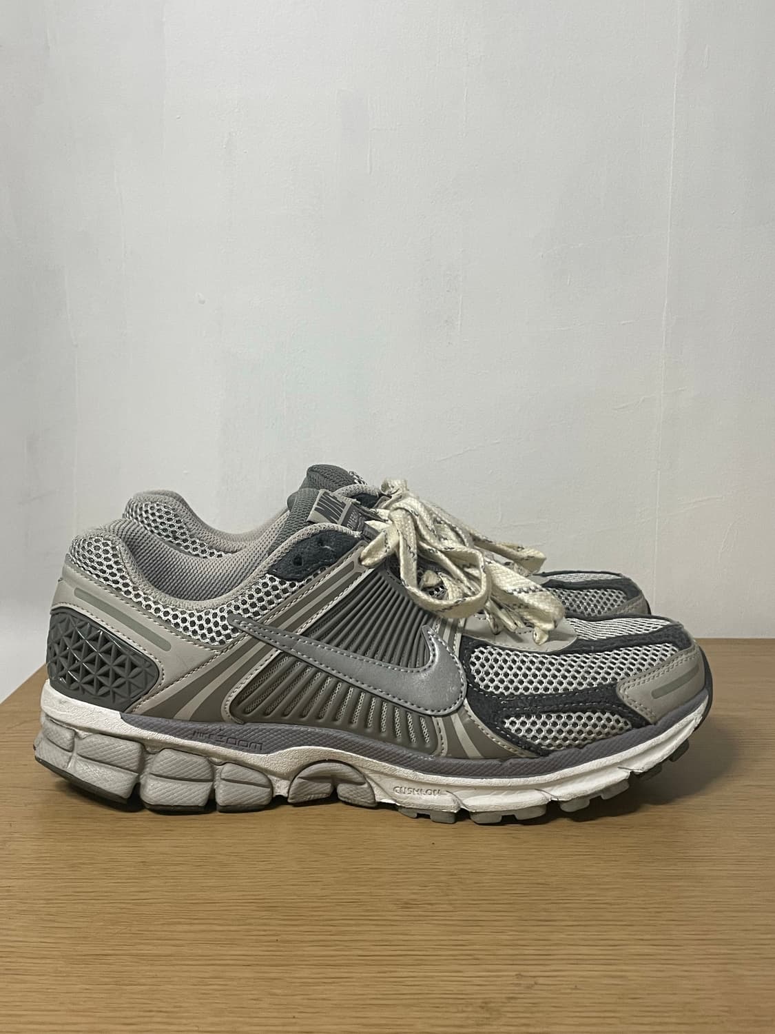 나이키 줌보메로sp 라이트 아이언오어 상품이미지3