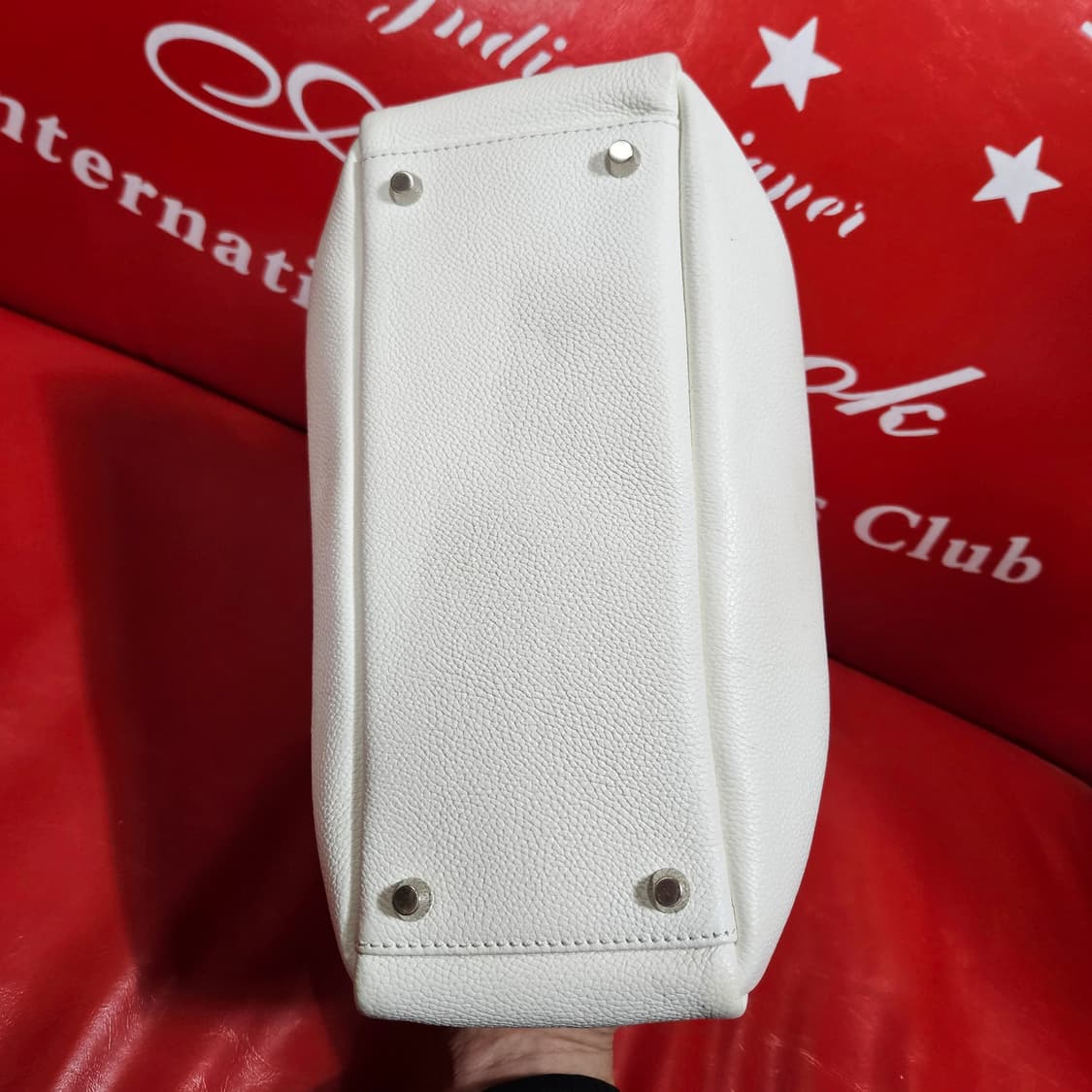 분크(Vunque) 미니 화이트 토트백 27 x 17 x 14 size 상품이미지4