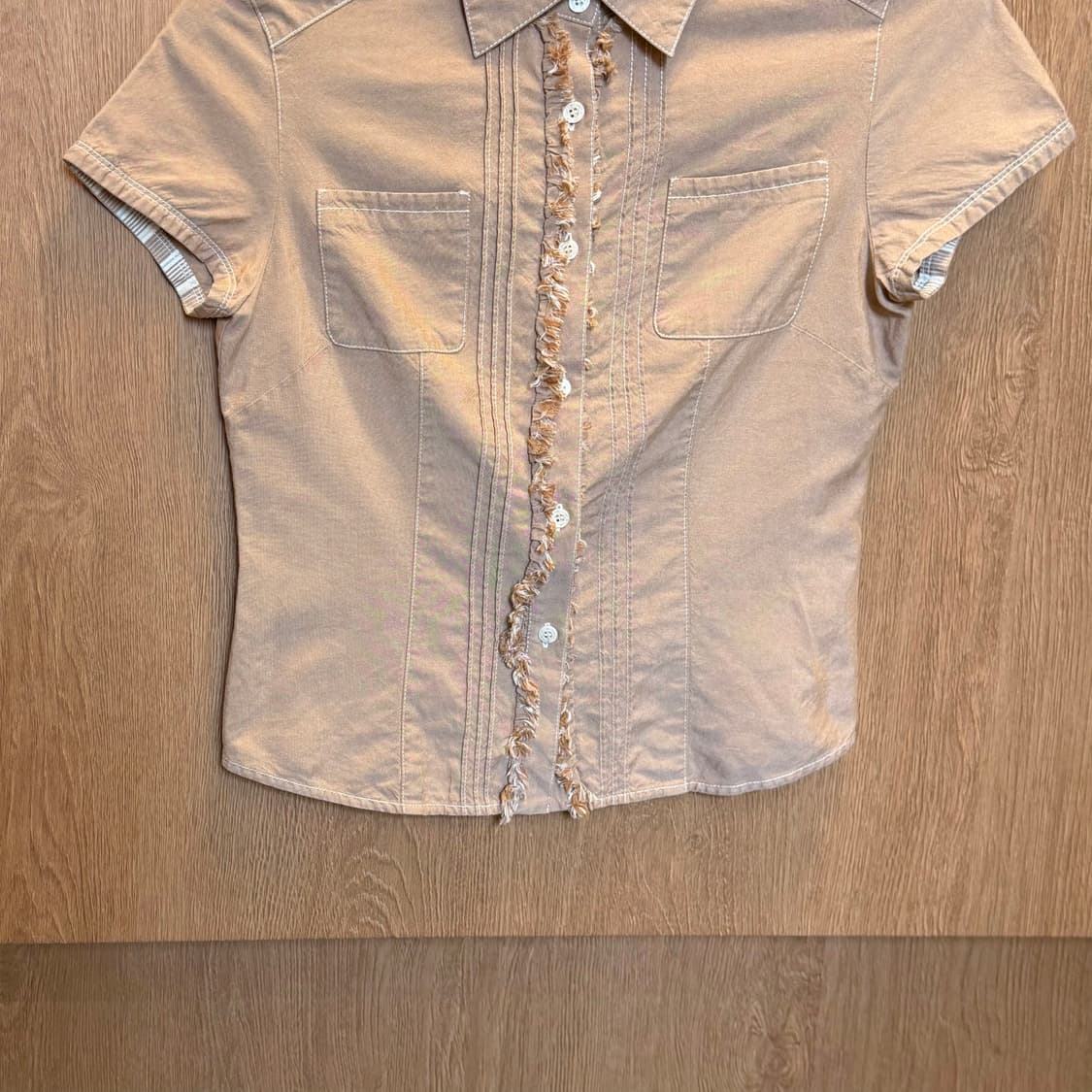 빈티지 반팔 셔츠 프릴 트리밍 디테일 슬임핏 베이지 상품이미지8