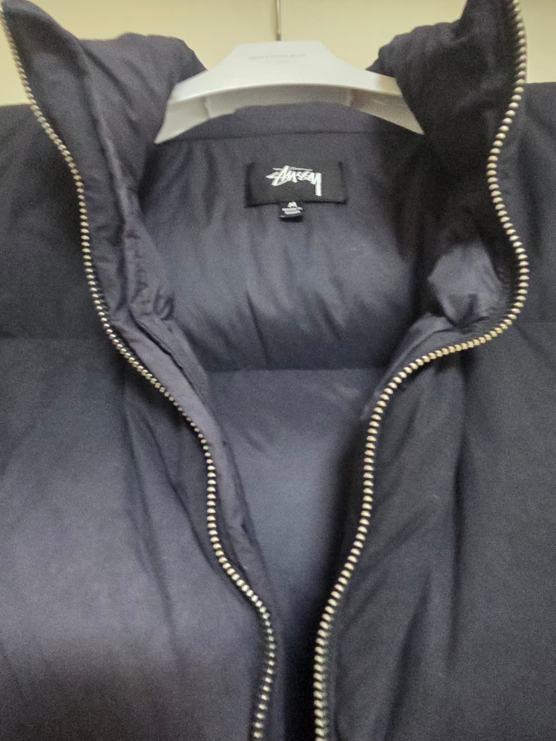 스투시 리사이클 나일론 다운 퍼퍼 빈티지 블랙 상품이미지3