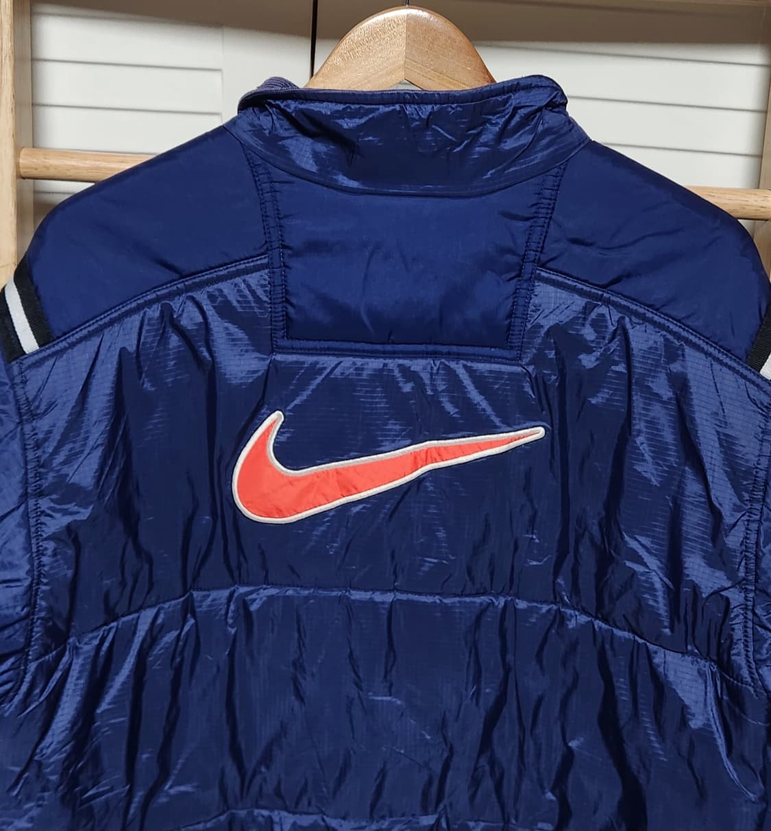 나이키 빅로고 올드르쿨 90s 숏 패딩 점퍼 자켓 상품이미지4