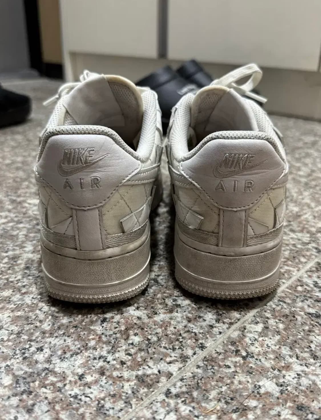 [240] 나이키 x 빌리 아일리시 에어포스 1 로우 sp 트리플 화이트 상품이미지2