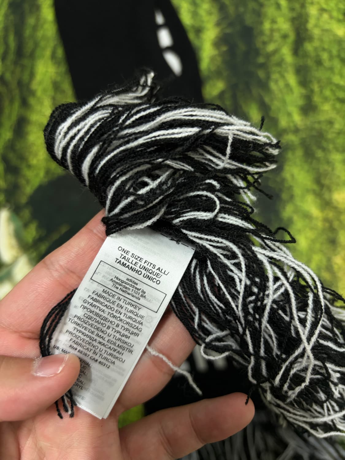 네이버후드 x 아디다스 x END 콜라보 머플러 판매합니다. 상품이미지5