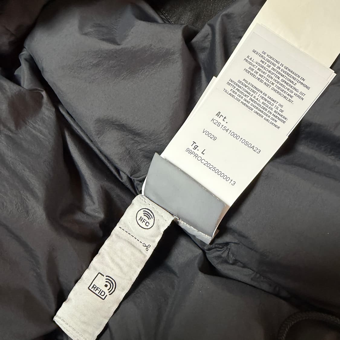 스톤아일랜드 크링클랩스 25fw 논후드 블랙 상품이미지5