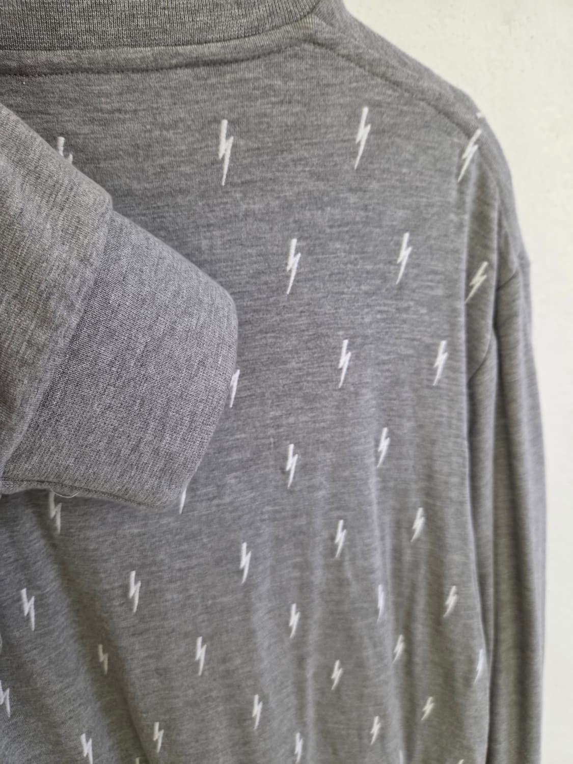 닐바렛 남성 긴팔 티셔츠 상품이미지4